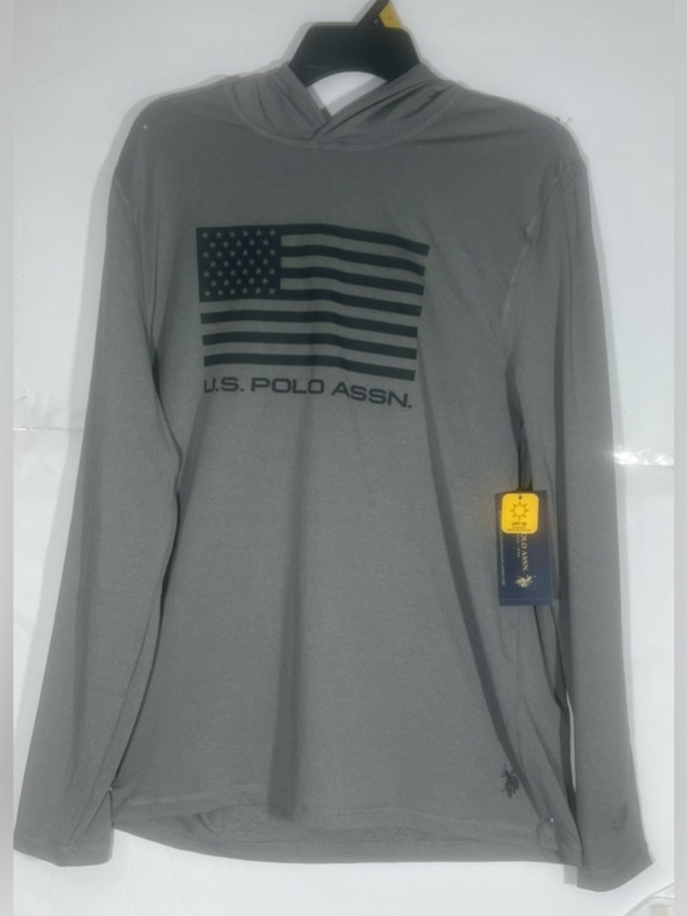 NWT U.S. Polo Assn. Gray Hooded Long-Sleeve Shirt with Flag Graphic Size Large